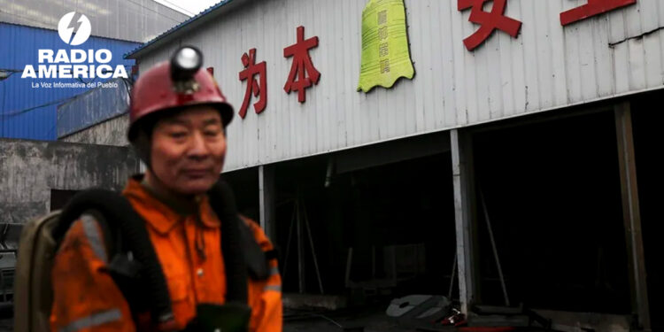 Al menos 90 muertos en una explosión minera en China mientras continúan tareas de rescate