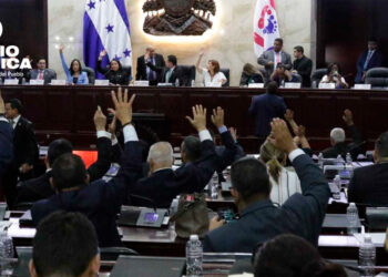 Congreso aprueba Régimen Transitorio de quórum mínimo de funcionamiento del Pleno del CNE