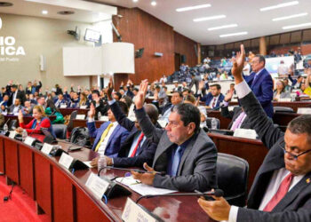 Congreso aprueba reforma a Ley del Presupuesto que consiste en "concentrar todos los ingresos en una sola cuenta del Estado"