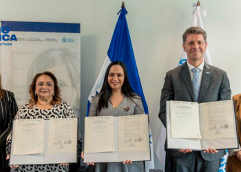 Gobierno de Honduras y el PMA firman convenio para garantizar alimentación escolar a más de 1.2 millones de niños