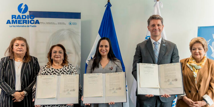 Gobierno de Honduras y el PMA firman convenio para garantizar alimentación escolar a más de 1.2 millones de niños