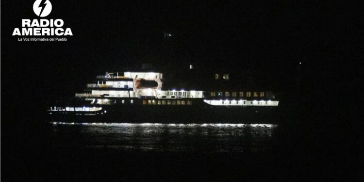 Confinadas 1.700 personas en un crucero en Burdeos tras muerte por brote gastrointestinal
