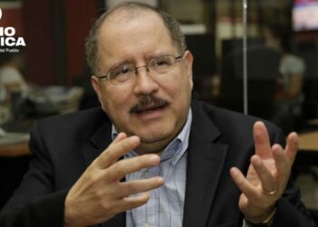 La suspensión de la ejecución de los tres hospitales se debe a temas políticos y no de orden económico, señala Hugo Noé Pino