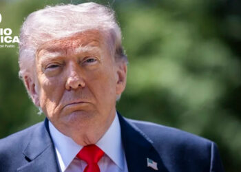 Trump acusa a Irán de ataque fallido contra tres buques y amenaza con mayor fuerza militar