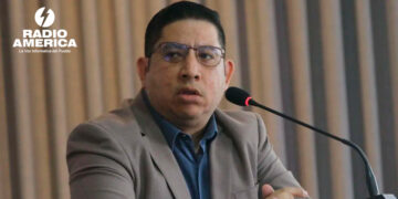 El exministro Erick Tejada, denuncia que en el Congreso se pretende dividir la ENEE en "tres sociedades mercantiles"