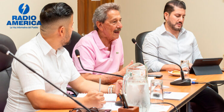 Ministro Marinakys: “Estamos listos para facilitar procesos y lograr que la inversión llegue al litoral atlántico”