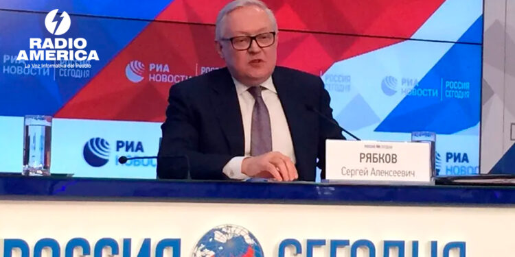 Rusia denuncia "cinismo" de Estados Unidos, que bloquea a Cuba y le propone diálogo