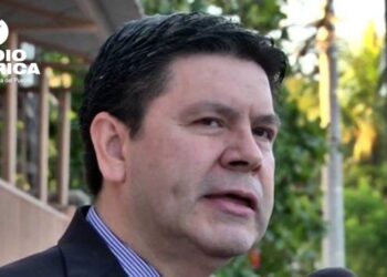 Graco Pérez señala “rotaciones políticas” en embajadas