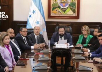 Ministerio Público cita a Luis Redondo y a miembros de la Comisión Permanente