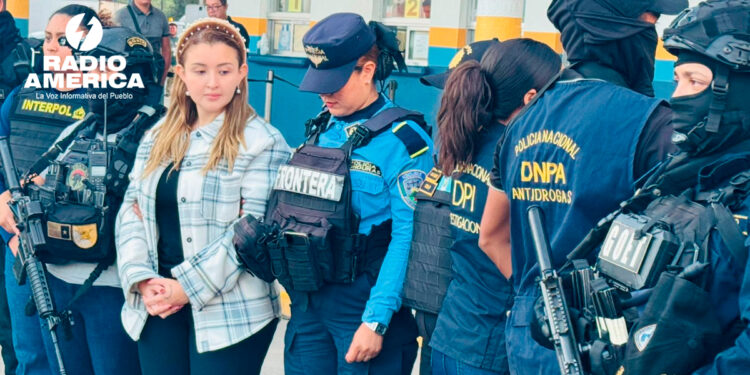 Dictan detención judicial contra hija de Arnulfo Valle Valle, implicada en el asesinato de tres personas