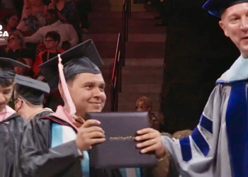 Honduras brilla en la música mundial: hondureño se gradúa de Berklee College of Music