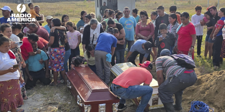 Indignación, miedo y clamor por justicia tras la masacre de 20 personas en Honduras