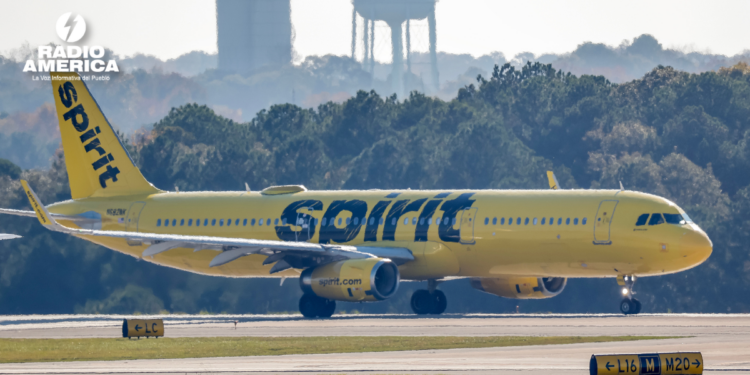 Administración Trump y aerolÃneas acuerdan plan de ayuda para clientes y empleados Spirit