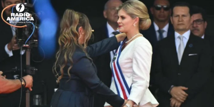 Laura Fernández jura como la presidenta número 50 en la historia de Costa Rica