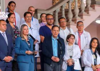 Colegio Médico y Gobierno logran acuerdo que pone fin a las asambleas informativas