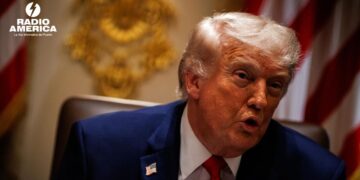 Trump descarta retirar las tropas de Irán hasta lograr "completar" la misión