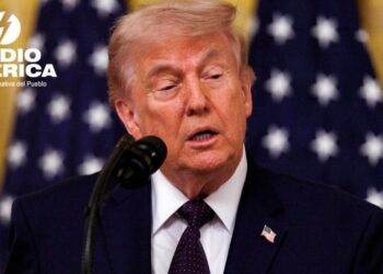 Trump pide a Israel e Irán que dejen de disparar "inmediatamente"