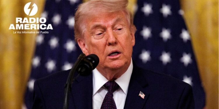 Trump pide a Israel e Irán que dejen de disparar "inmediatamente"