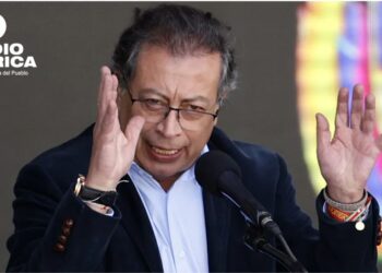 Miembro de Comisión de Investigación dice que no han tomado decisión de suspender a Petro
