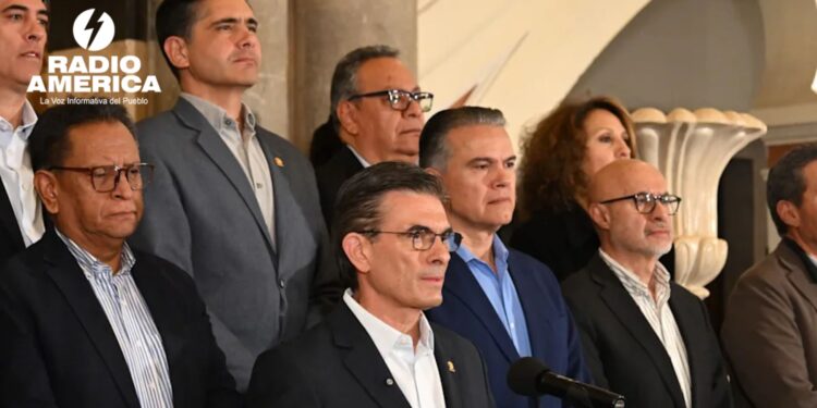 Paz decreta el estado de excepción en Bolivia tras siete semanas de bloqueos de carreteras