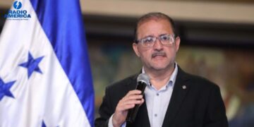 Leonardo Deras: La ENEE pierde 1,300 millones de lempiras al mes