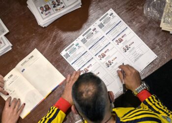 La segunda vuelta electoral en Colombia tuvo una participación récord del 63,59 %
