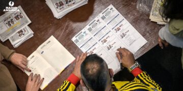 La segunda vuelta electoral en Colombia tuvo una participación récord del 63,59 %