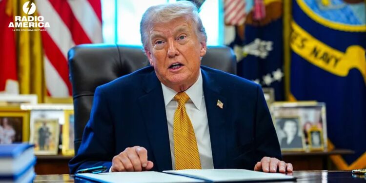 Trump amenaza con terminar las negociaciones si Irán cobra peajes en el estrecho de Ormuz