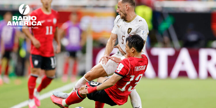 2-1. Corea va de menos a más y derrota a la República checa, en el debut de ambos
