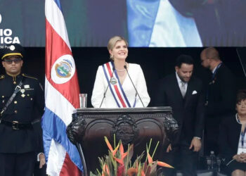 La presidenta de Costa Rica propone leyes contra el crimen y eliminar el "ocio" en las cárceles