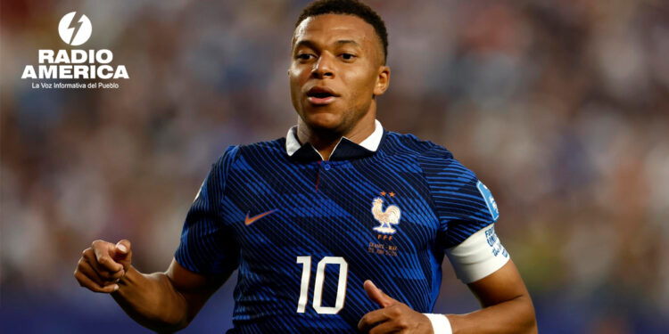 3-0. Francia se instala en dieciseisavos con goleada a Irak y doblete de Mbappé