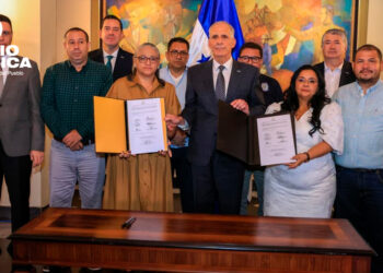 Gobierno y magisterio logran acuerdo que pone fin a asambleas informativas