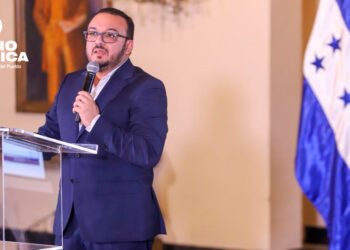 Gobierno reitera llamado al diálogo al gremio magisterial y asegura el aumento salarial está “esta garantizado”