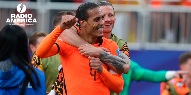 1-3. Países Bajos vence a Túnez y se cita con Marruecos en dieciseisavos