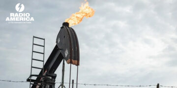 El petróleo de Texas baja un 5,8 %, hasta 76 dólares, por el acuerdo de paz entre Estados Unidos e Irán