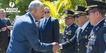 Presidente Asfura participa en ceremonia de ascensos de 45 oficiales de la PolicÃa Nacional