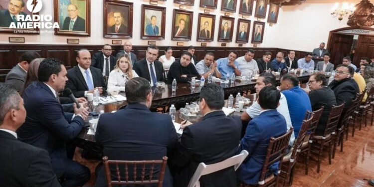 Comisión de Transporte del CN anuncia reunión con taxistas y el IHTT para la próxima semana