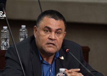 Cirugías bajo emergencia sanitaria se pagan por encima de su costo real, afirma el diputado Carlos Umaña