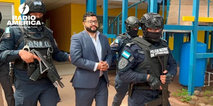 Tribunal de Sentencia otorgó cambio de medidas al exjuez Marco Antonio Vallecillo