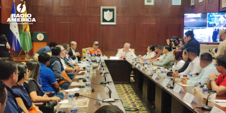 COPECO, alcaldía y empresarios coordinan acciones ante vulnerabilidad por lluvias en San Pedro Sula