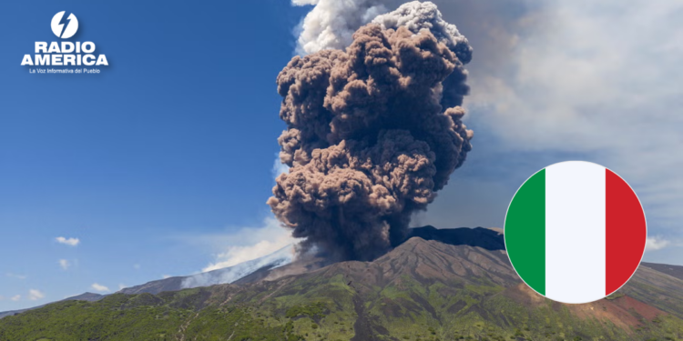 Italia intensifica la vigilancia del volcán Etna por una nueva erupción en sus alturas