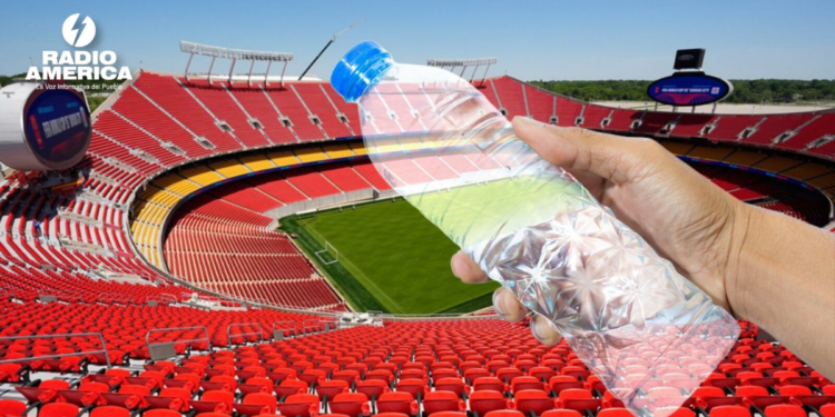 La FIFA prohíbe que los aficionados lleven botellas de agua a los estadios del Mundial
