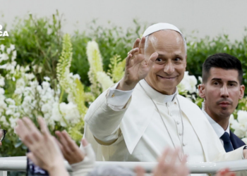Día 3 del papa en España: apoyo a los migrantes y reunión con víctimas de abusos sexuales