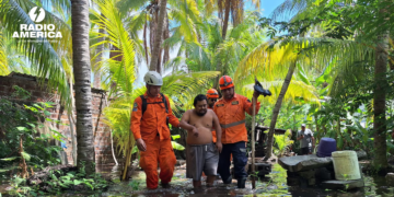 Al menos 95 evacuados tras impactar la tormenta Cristina en la zona costera de El Salvador