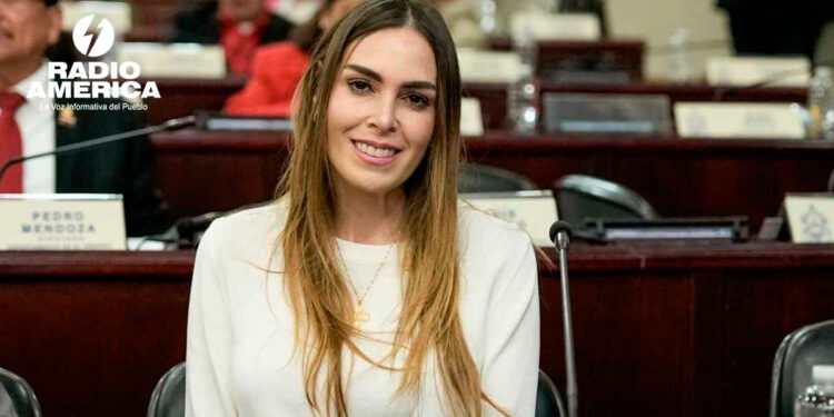 Diputada Kafati rectifica su error y solicita retirar el anteproyecto para regular la reelección presidencial
