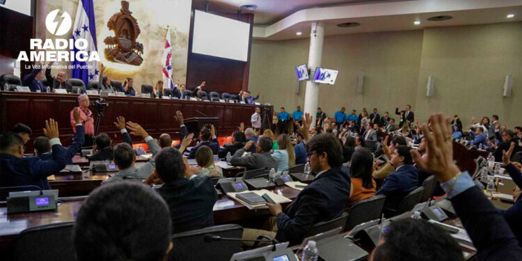 Congreso Nacional aprueba contratos para compra de energía a empresas de Nicaragua y Panamá 