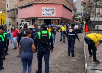 AMDC ejecuta operativo de ordenamiento entre la sexta y séptima avenida de Comayagüela