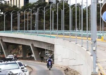 Alcalde capitalino frena habilitación de puente en Mateo hasta garantizar total seguridad vial