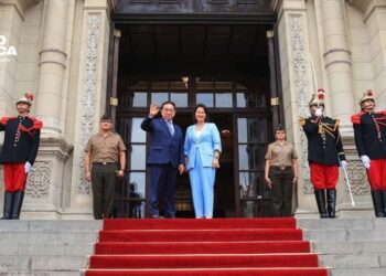 Keiko Fujimori admite que hay «muchas expectativas» sobre el Gobierno que asumirá en Perú
