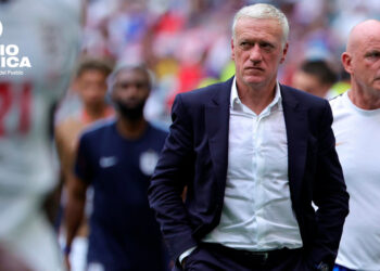 Deschamps se emociona en su despedida: "No puedo resumir estos años en este único partido"
